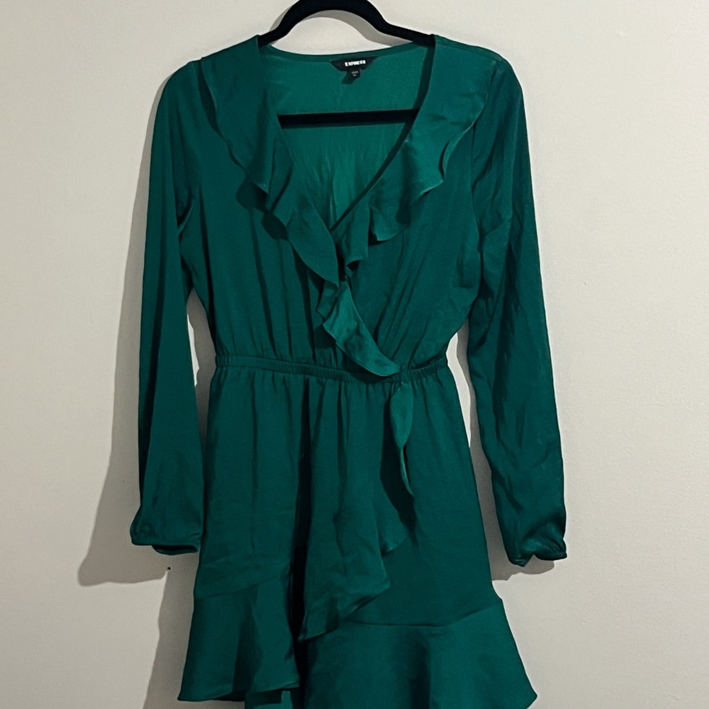 Express Green Ruffle Long Sleeve Dress
